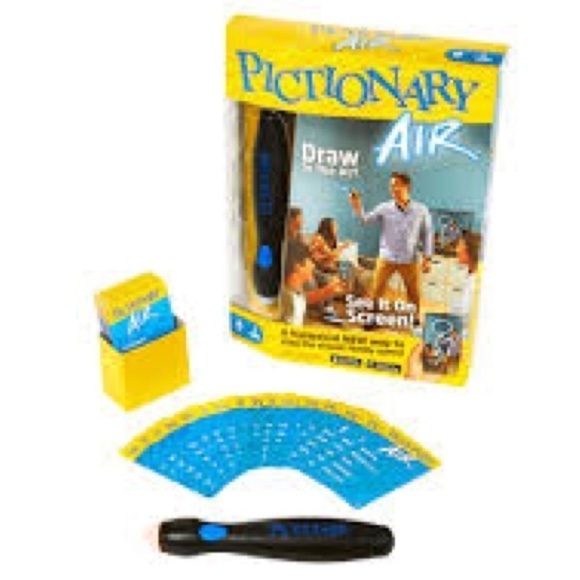 Mattel Pictionary Air Classic Family Drawing Game - Picture 2 of 8